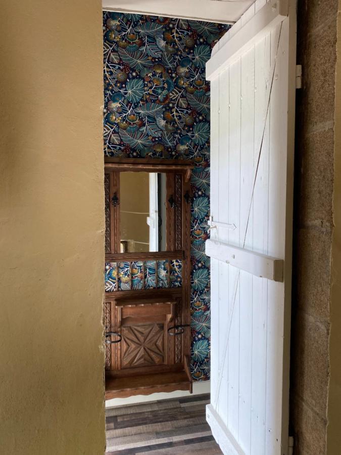 Chateau De St-Fulgent, Gite La Tour Saint-Fulgent Esterno foto